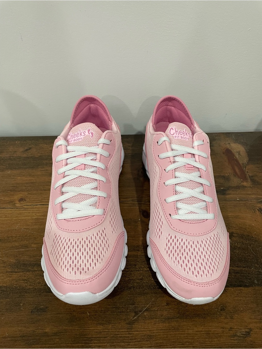 New! Cheeks by Tony Little - Women's Multi-Sport Sneakers - women’s size 8.5